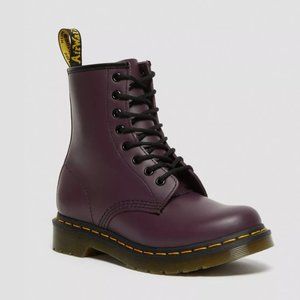Dr. Marten's Size 7 Purple Smooth Leather x 1460 WOMEN'S SMOOTH LEATHER LAC